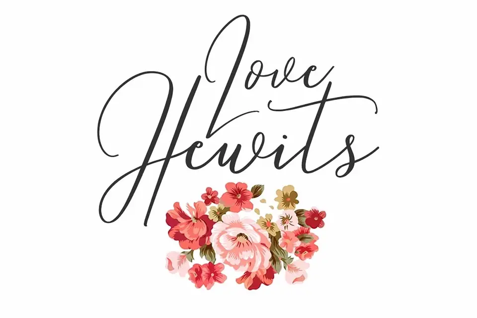 Love Hewits Font