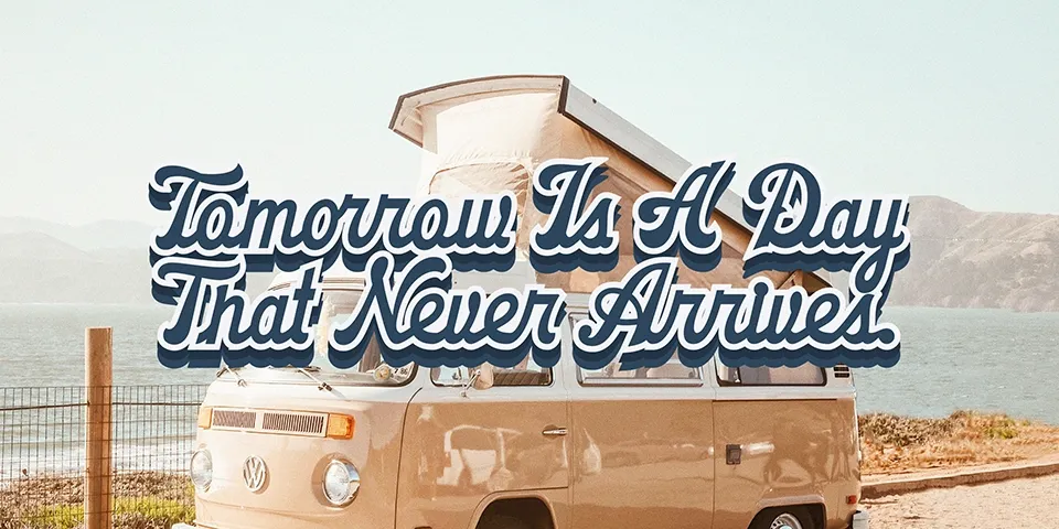 Strikers Script Font