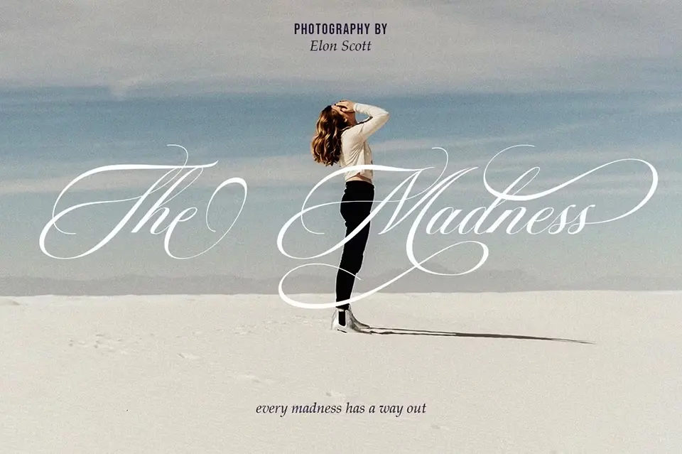 Mutiara Calligraphy Font