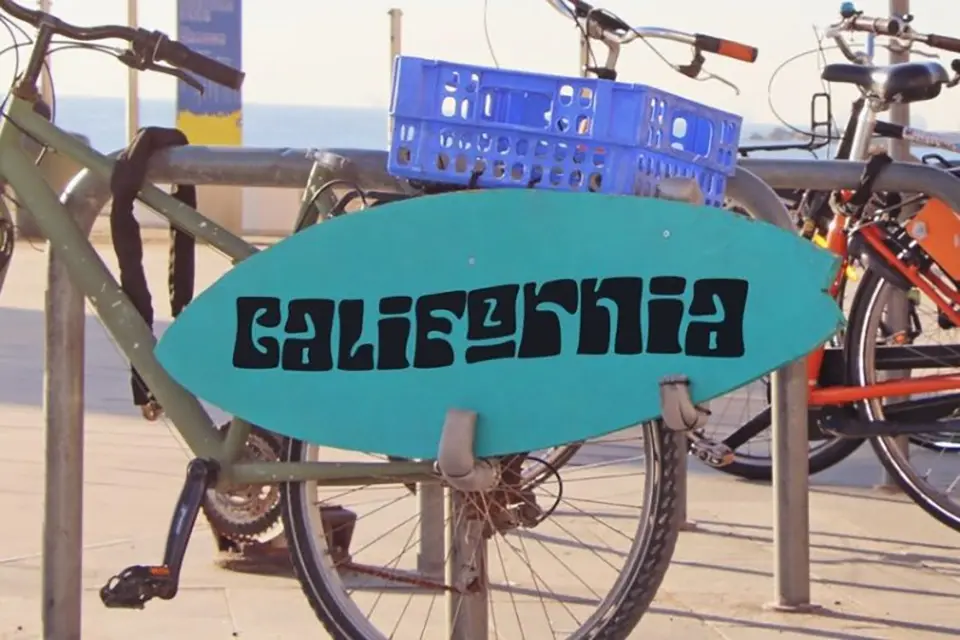 Your Groovy Font Font