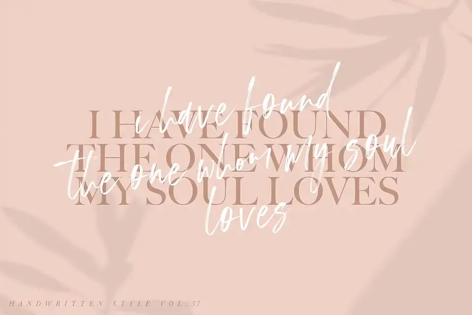 Pineapple Palm Tree Font