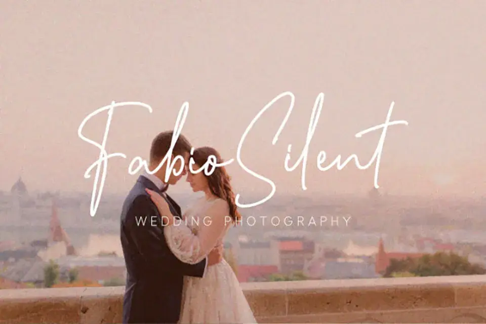 Sansburg Signature Font